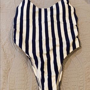 Never worn aerie swim suit